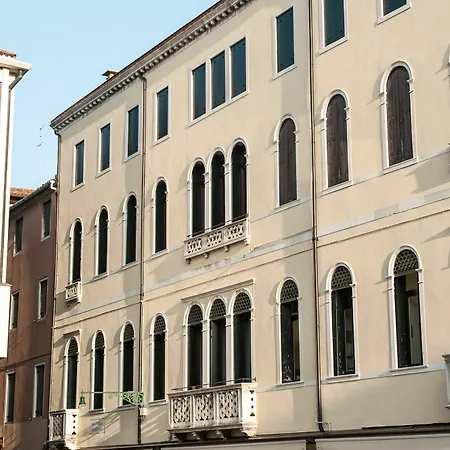 Ai Patrizi Di *